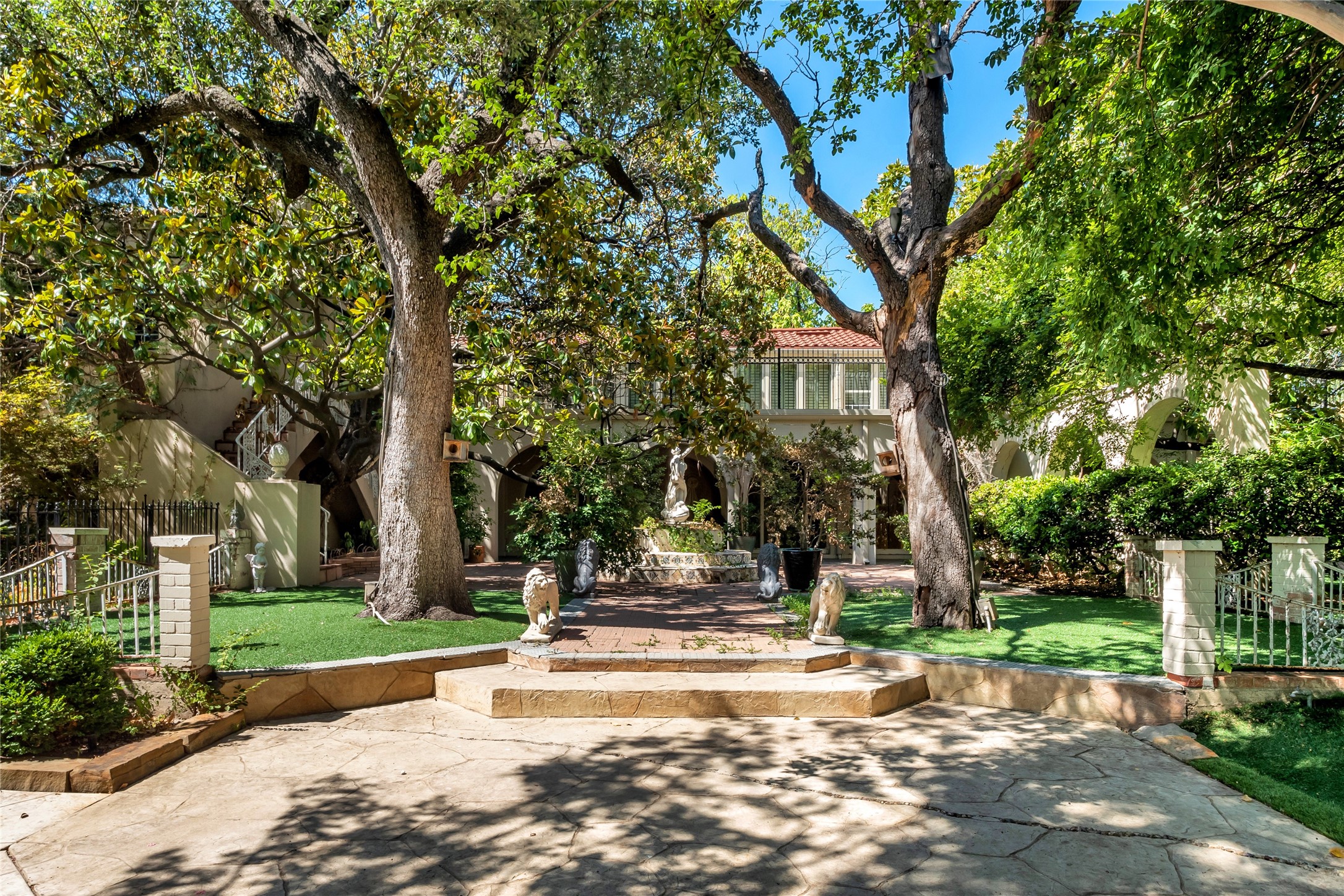 9909 Preston Road Dallas TX 75230