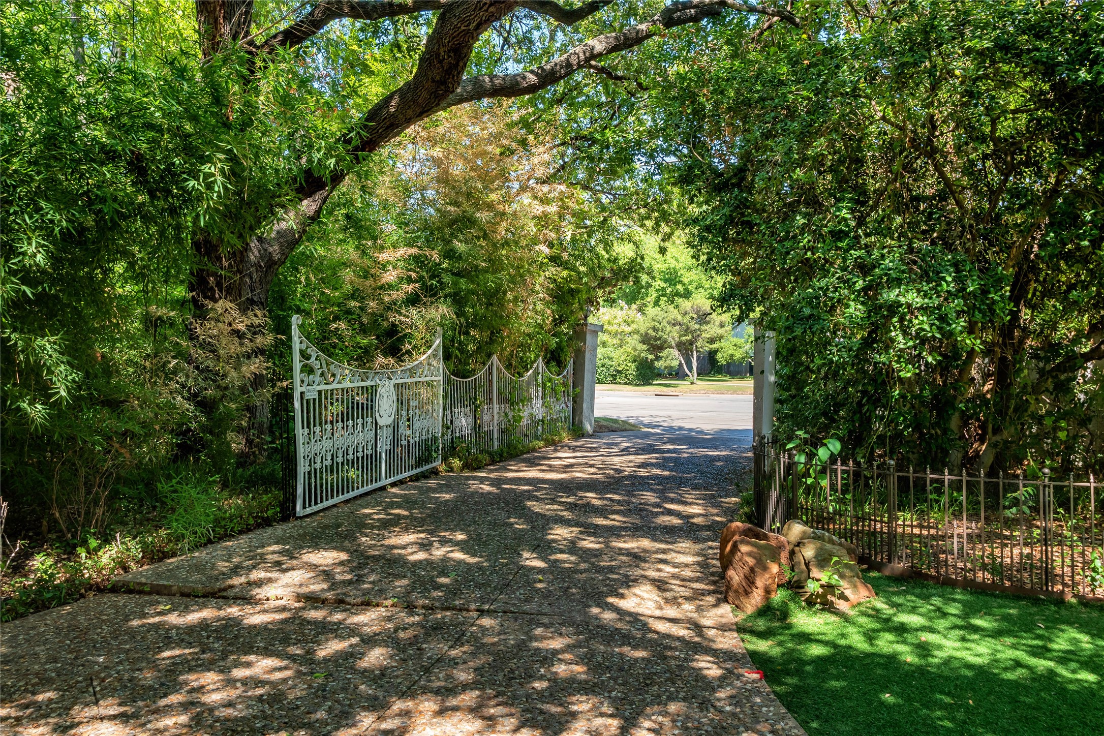 9909 Preston Road Dallas TX 75230