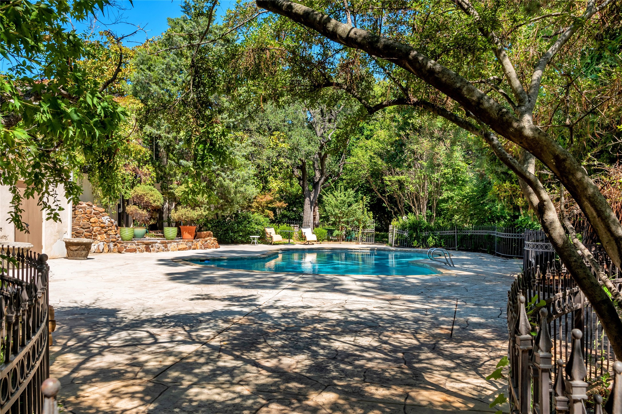 9909 Preston Road Dallas TX 75230