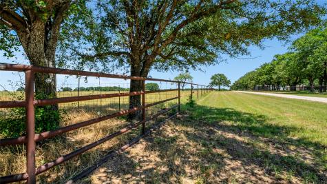 198 Private Road 1648 Road Chico TX 76431