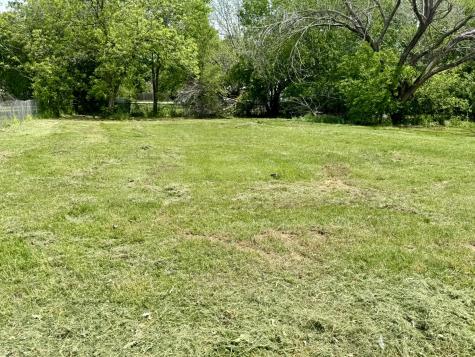205 W Houston Street Bowie TX 76230