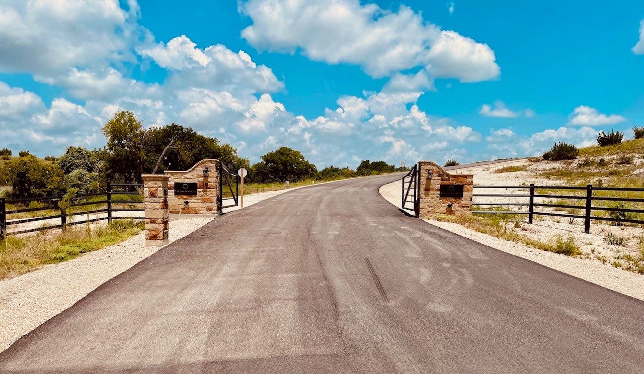 3612 Lucky Pepper Drive Granbury TX 76049