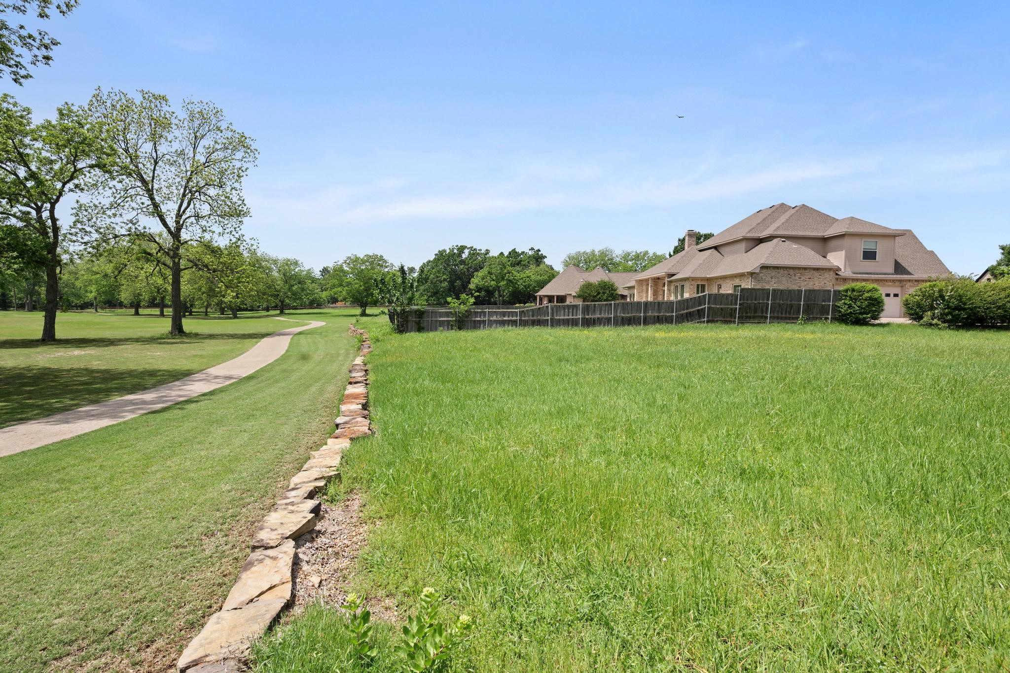 1204 Pioneer Trail Bonham TX 75418