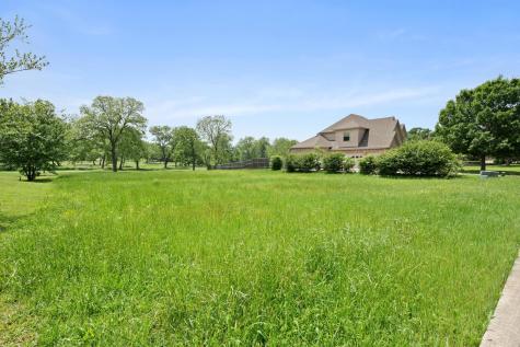 1204 Pioneer Trail Bonham TX 75418