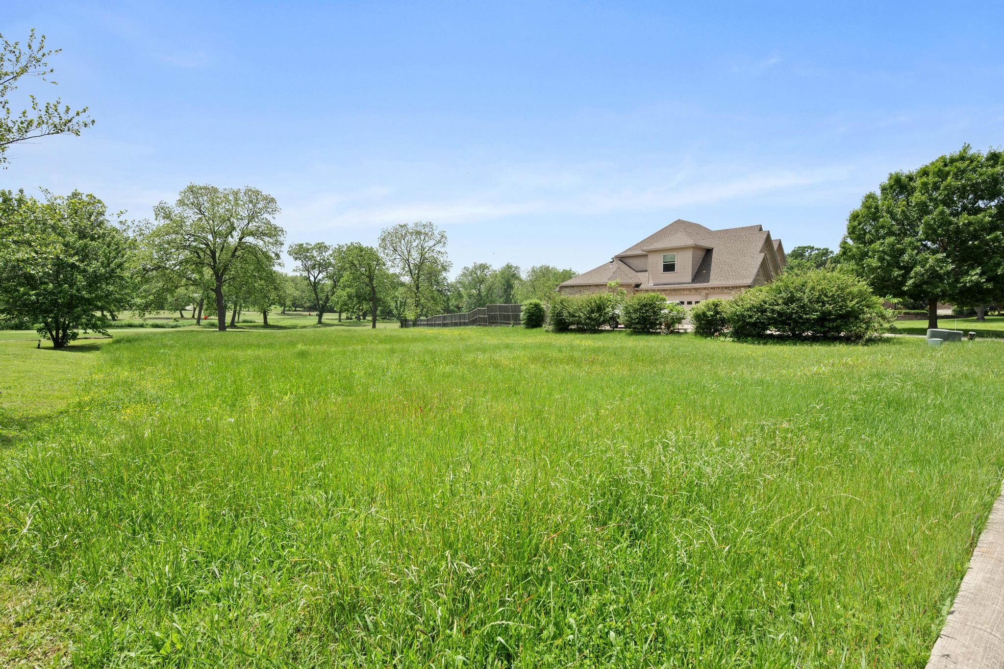 1204 Pioneer Trail Bonham TX 75418