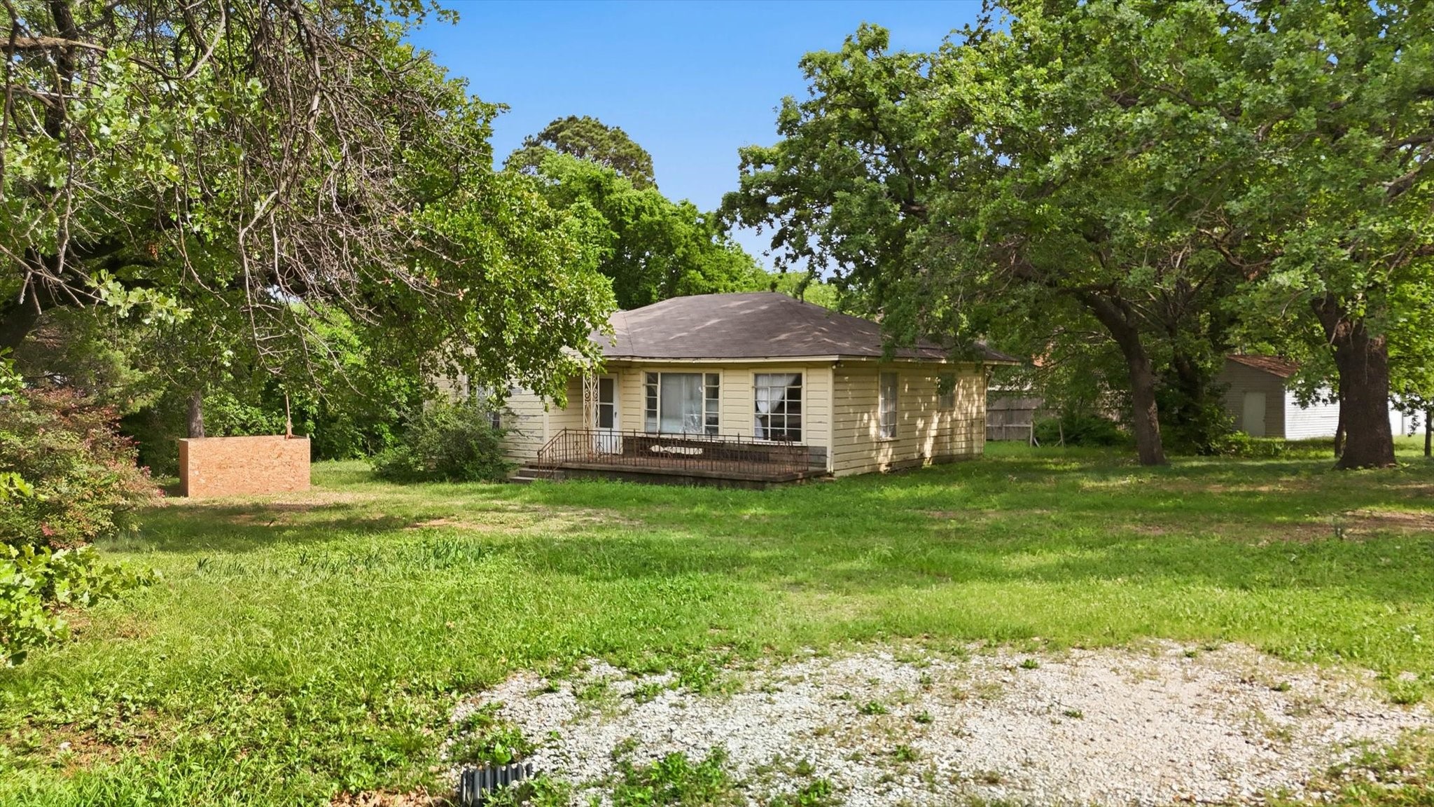 308 Mockingbird Lane Highland Village TX 75077