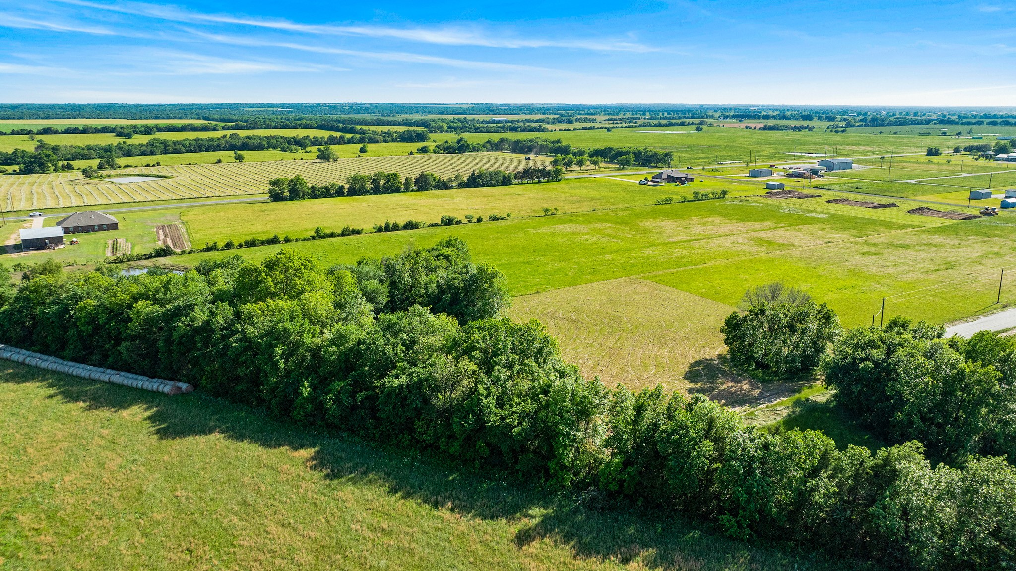 434 Private Road 33085 Sumner TX 75486