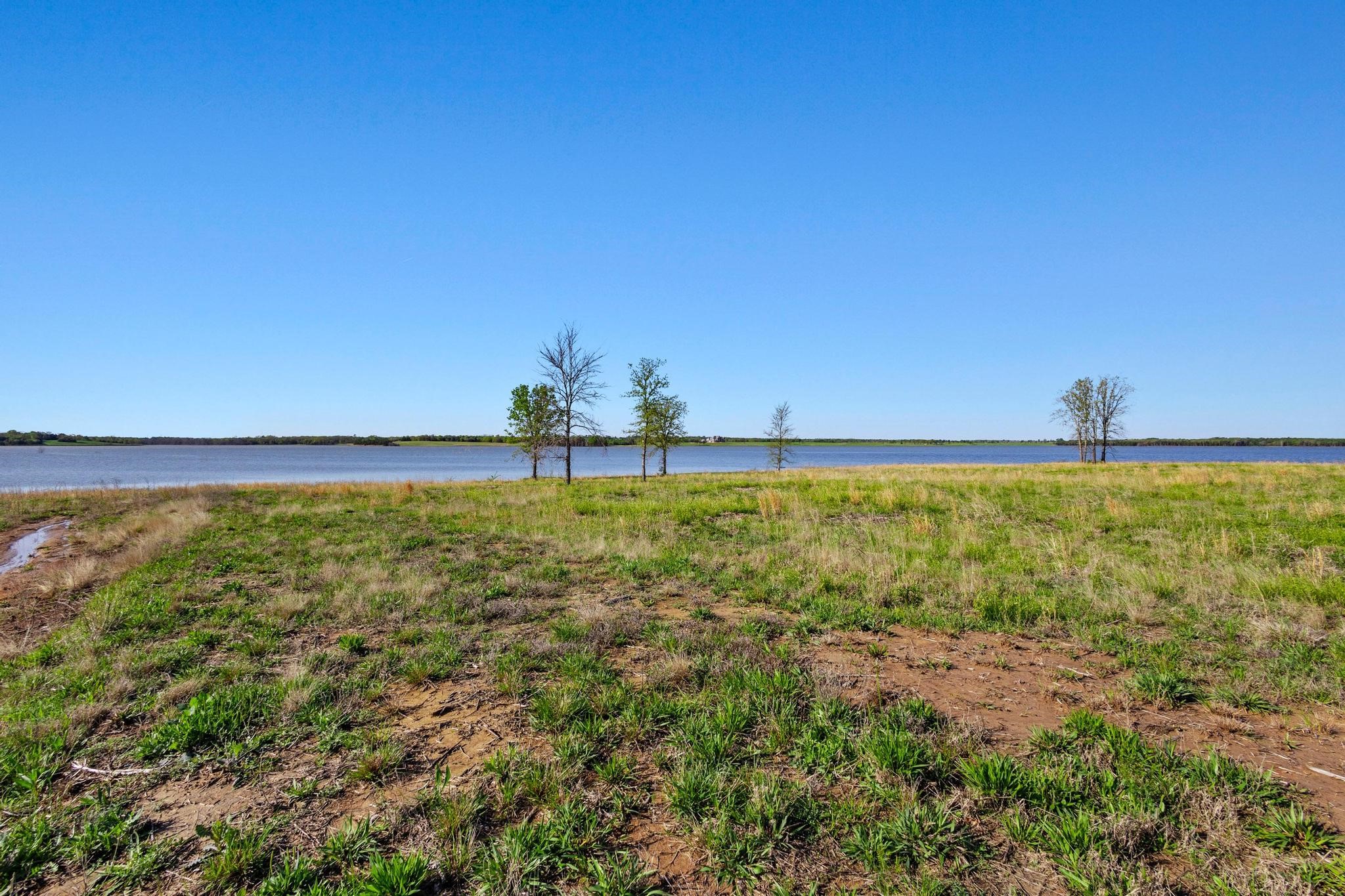 381 Lakewood Lane Honey Grove TX 75446