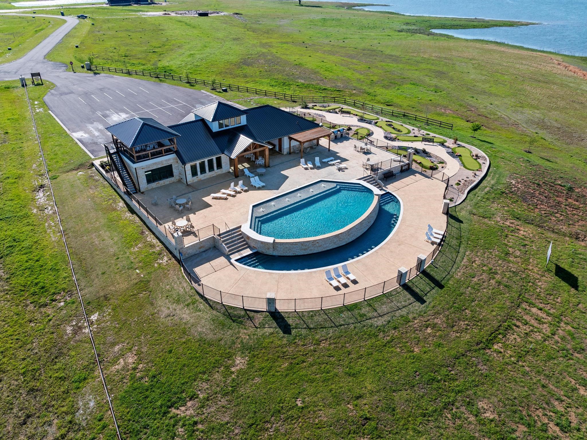 381 Lakewood Lane Honey Grove TX 75446