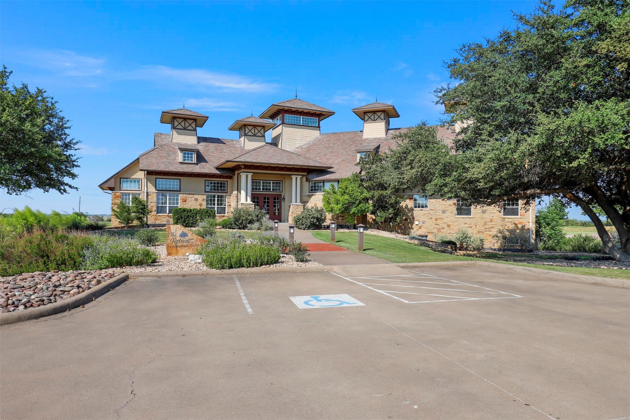 6224 N Aberdeen Drive Cleburne TX 76033