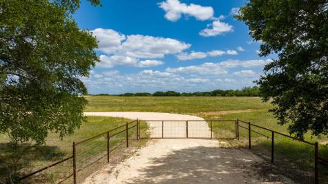 8526 N Fm 1744 Hico TX 76457
