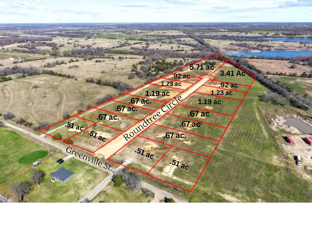 355 Roundtree Circle Wolfe City TX 75496