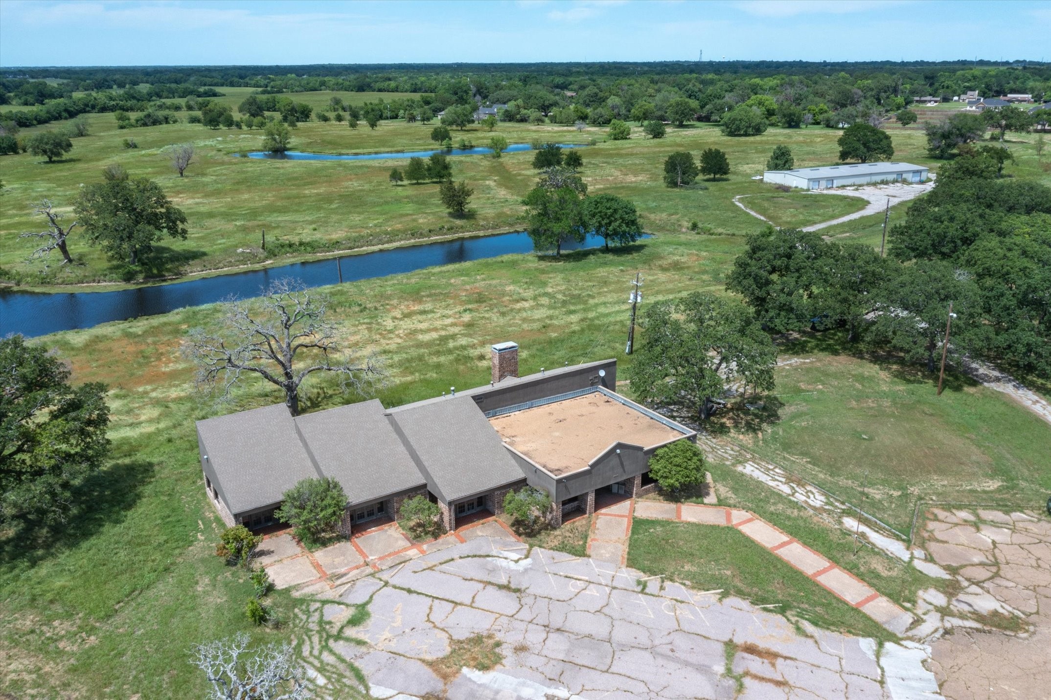 2000 Colquitt Road Terrell TX 75160