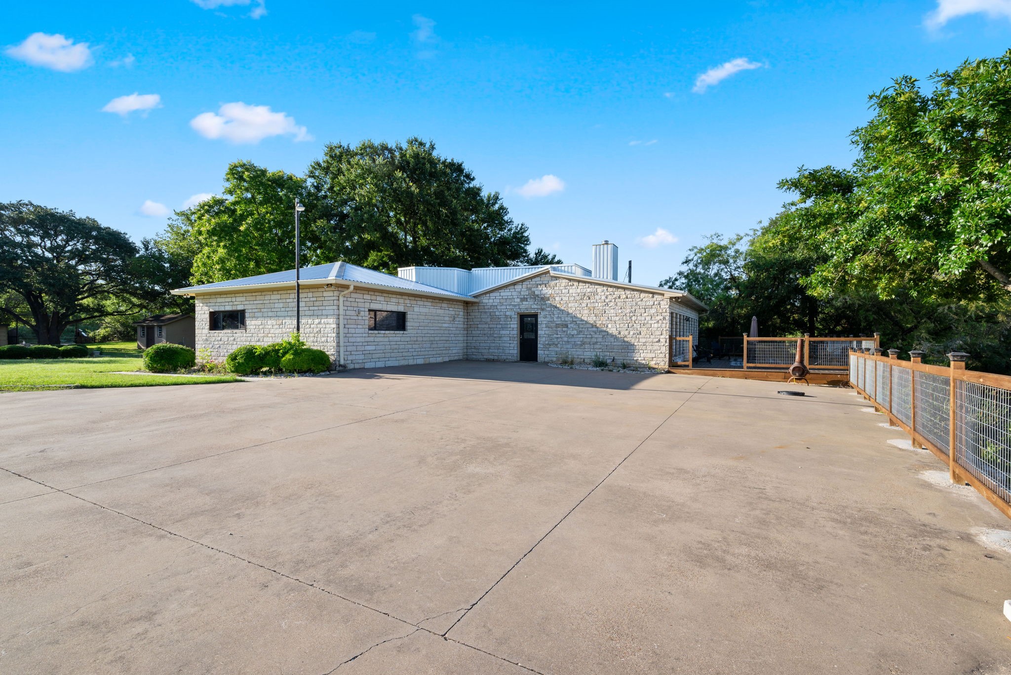 2500 Tom Chaney Granbury TX 76049