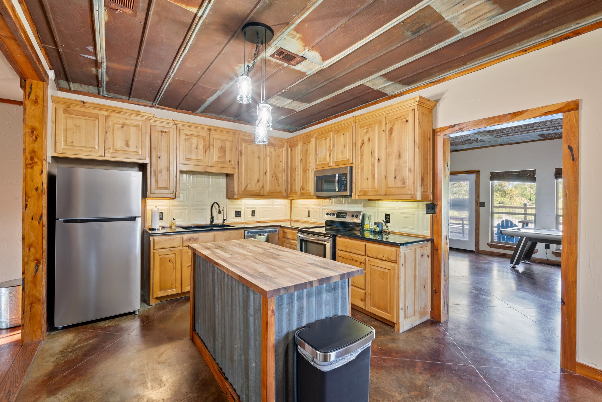 2500 Tom Chaney Granbury TX 76049