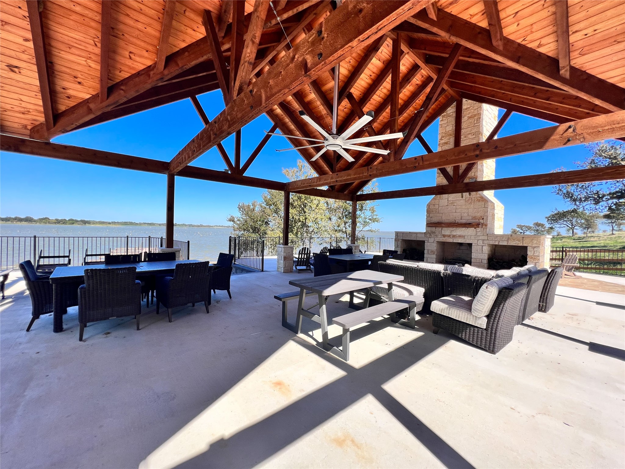 577 Old Peninsula Trail Corsicana TX 75109