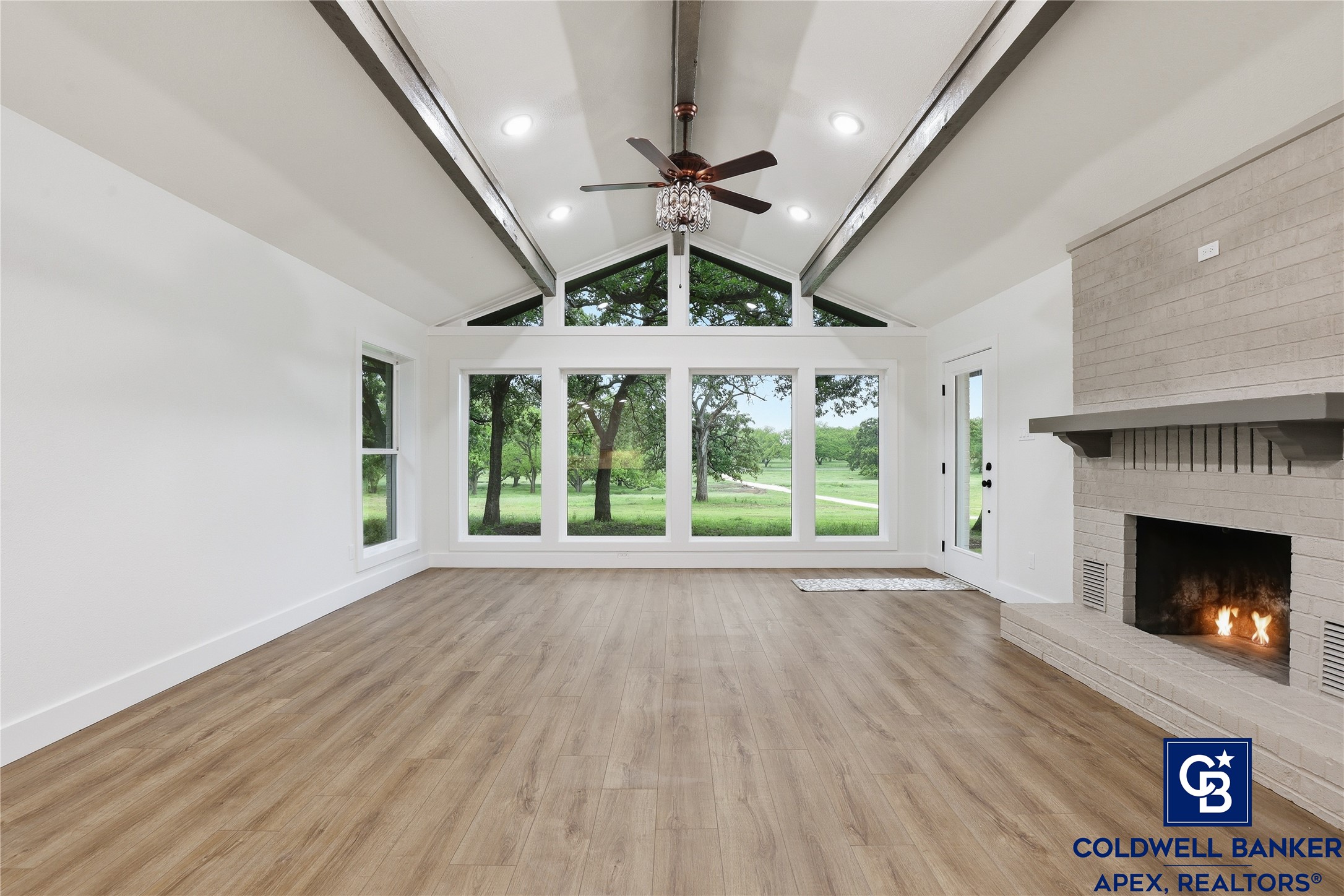 11458 Street Highway 171 Covington TX 76636