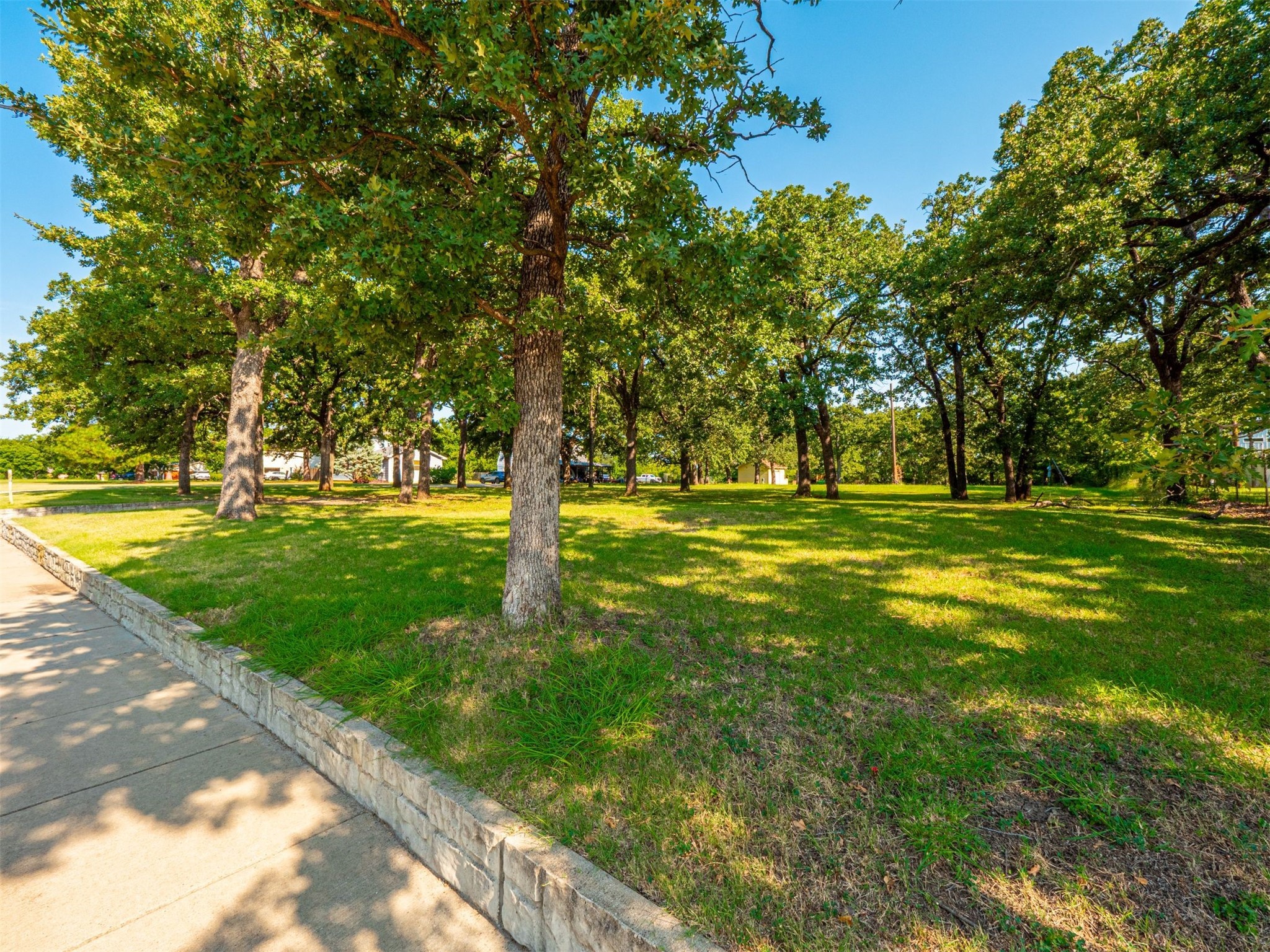 2801 Russell Road Arlington TX 76001