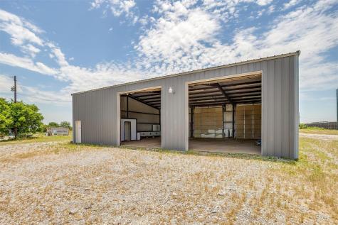 1841 W Highway 199 Springtown TX 76082