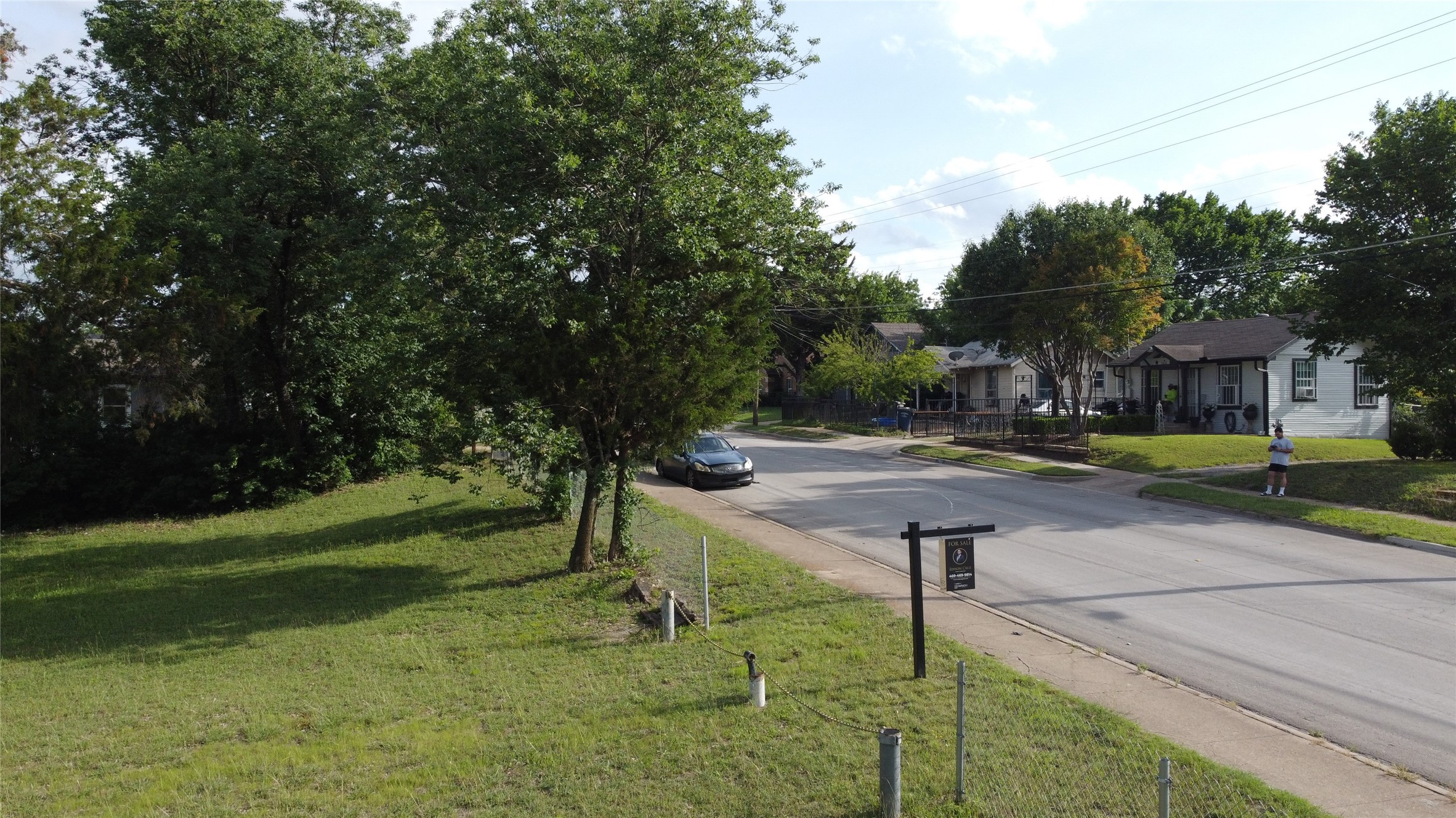 1410 S Denley Drive Dallas TX 75216