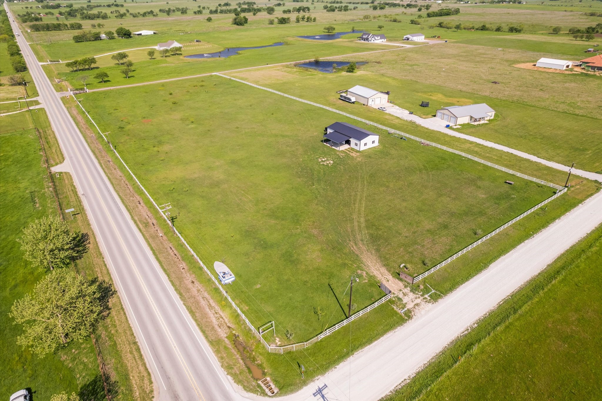 25 Cr 235 Valley View TX 76272