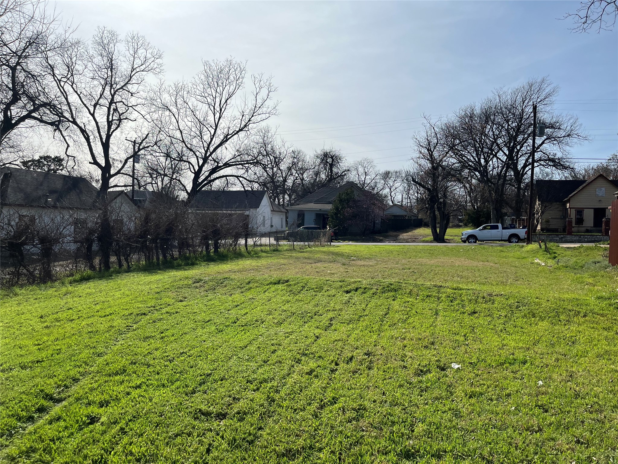 336 Leads Street Dallas TX 75203