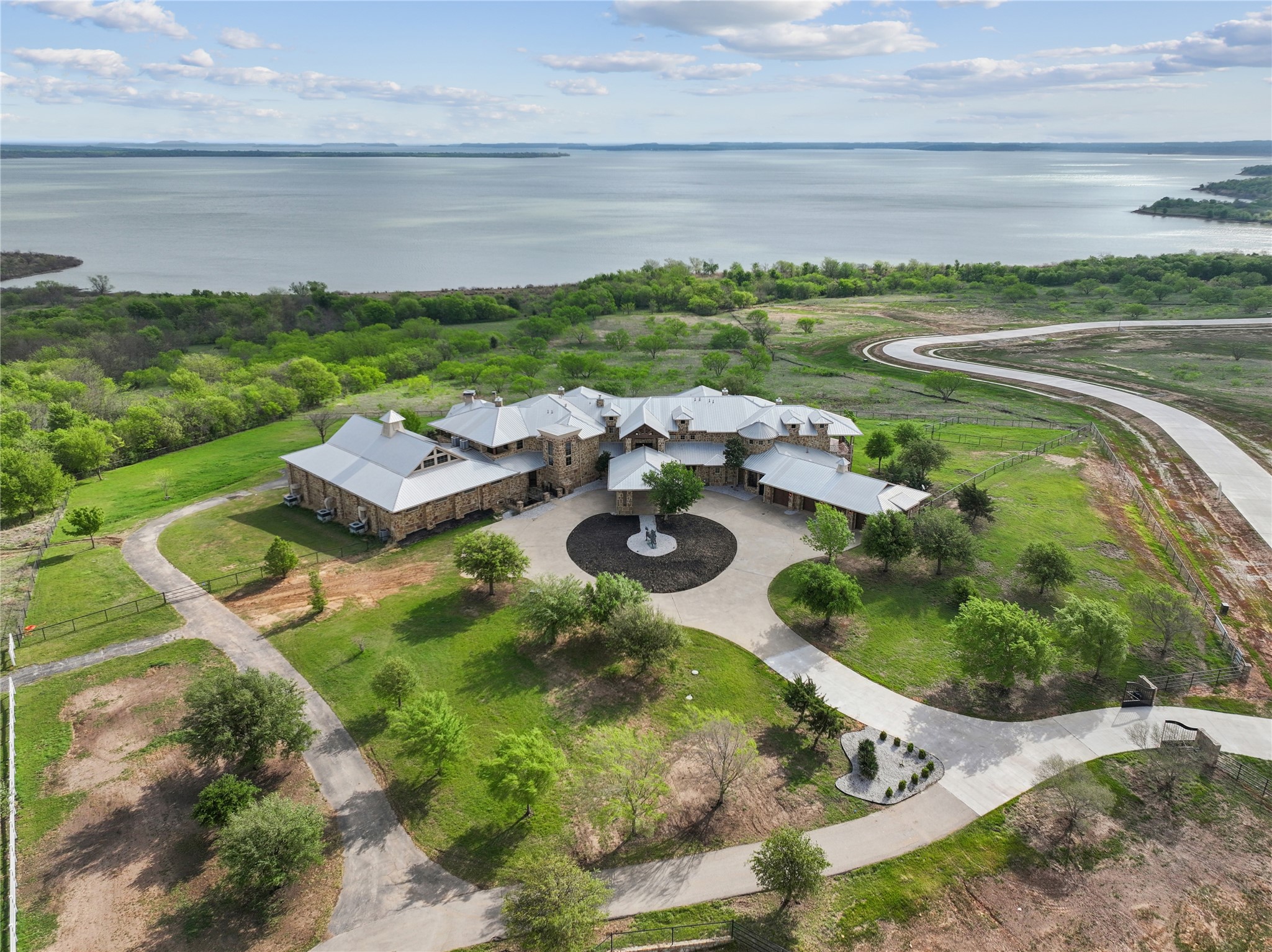 1613 Hillside Drive Sanger TX 76266