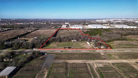 2105 N Houston School Road Lancaster TX 75134