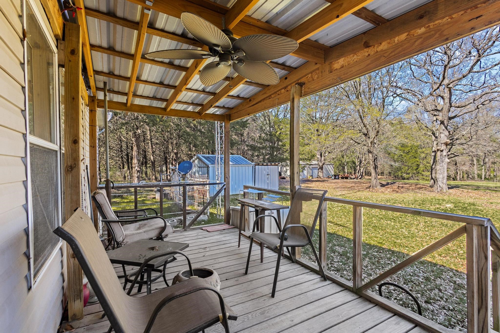 528 County Road 1120 Ravenna TX 75476