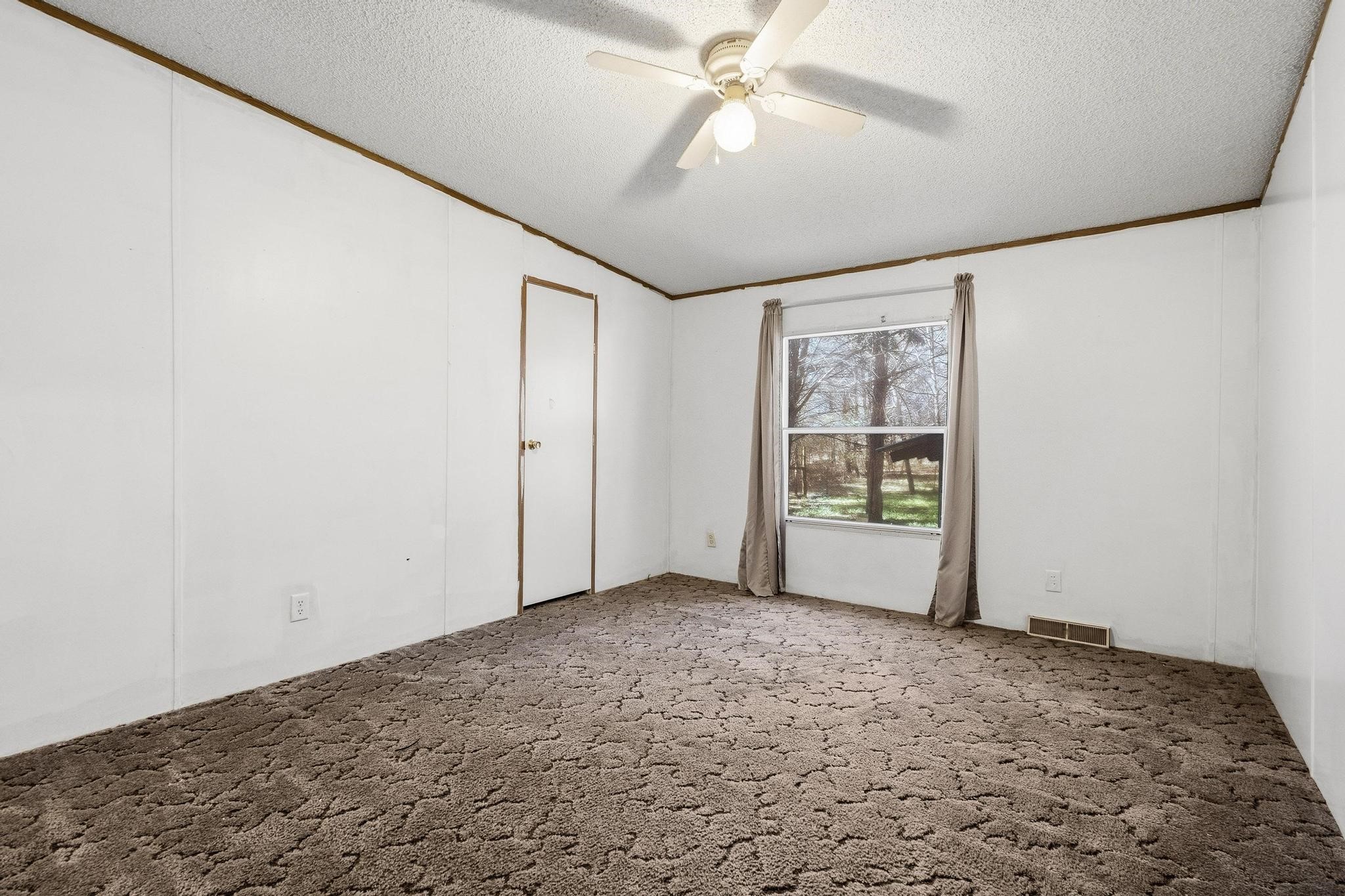 528 County Road 1120 Ravenna TX 75476