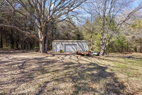 528 County Road 1120 Ravenna TX 75476