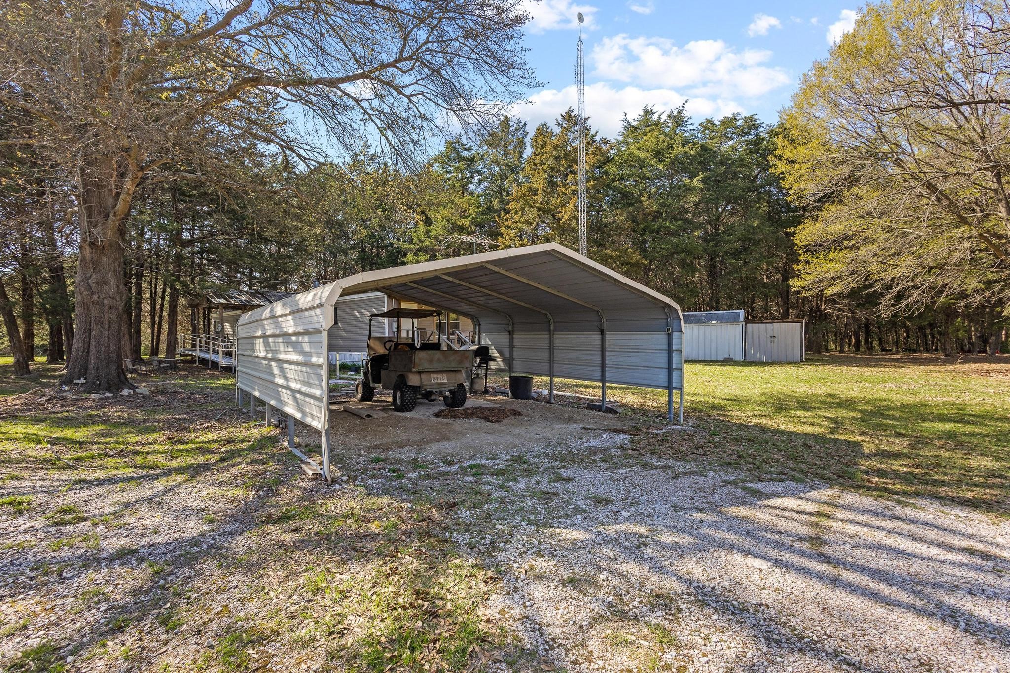 528 County Road 1120 Ravenna TX 75476