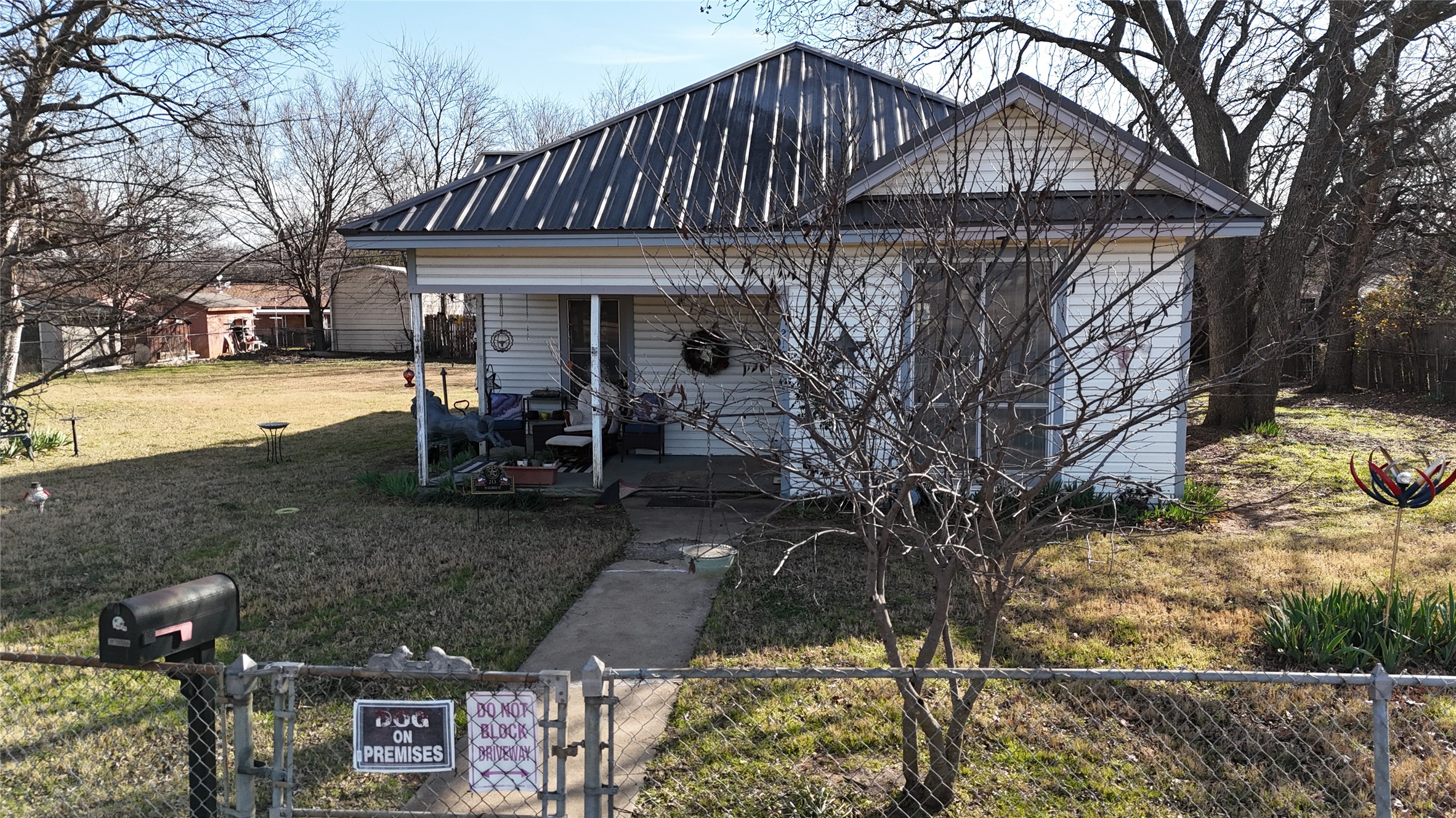 213 W Eldred Street Burleson TX 76028