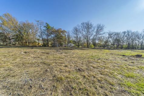 1124 W Pleasant Run Road Desoto TX 75115