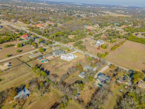1124 W Pleasant Run Road Desoto TX 75115