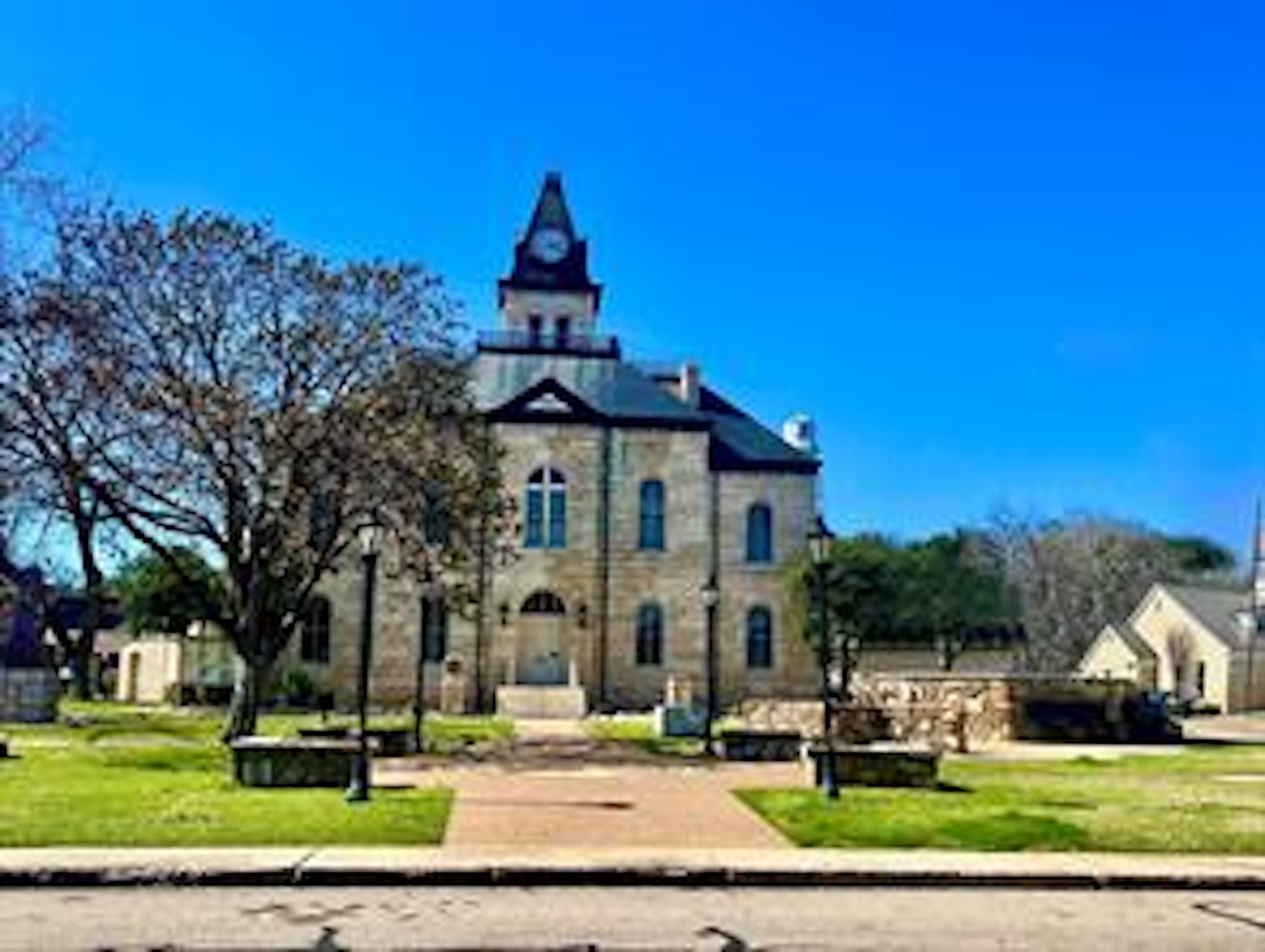 1033 Preston Valley Trail Glen Rose TX 76043