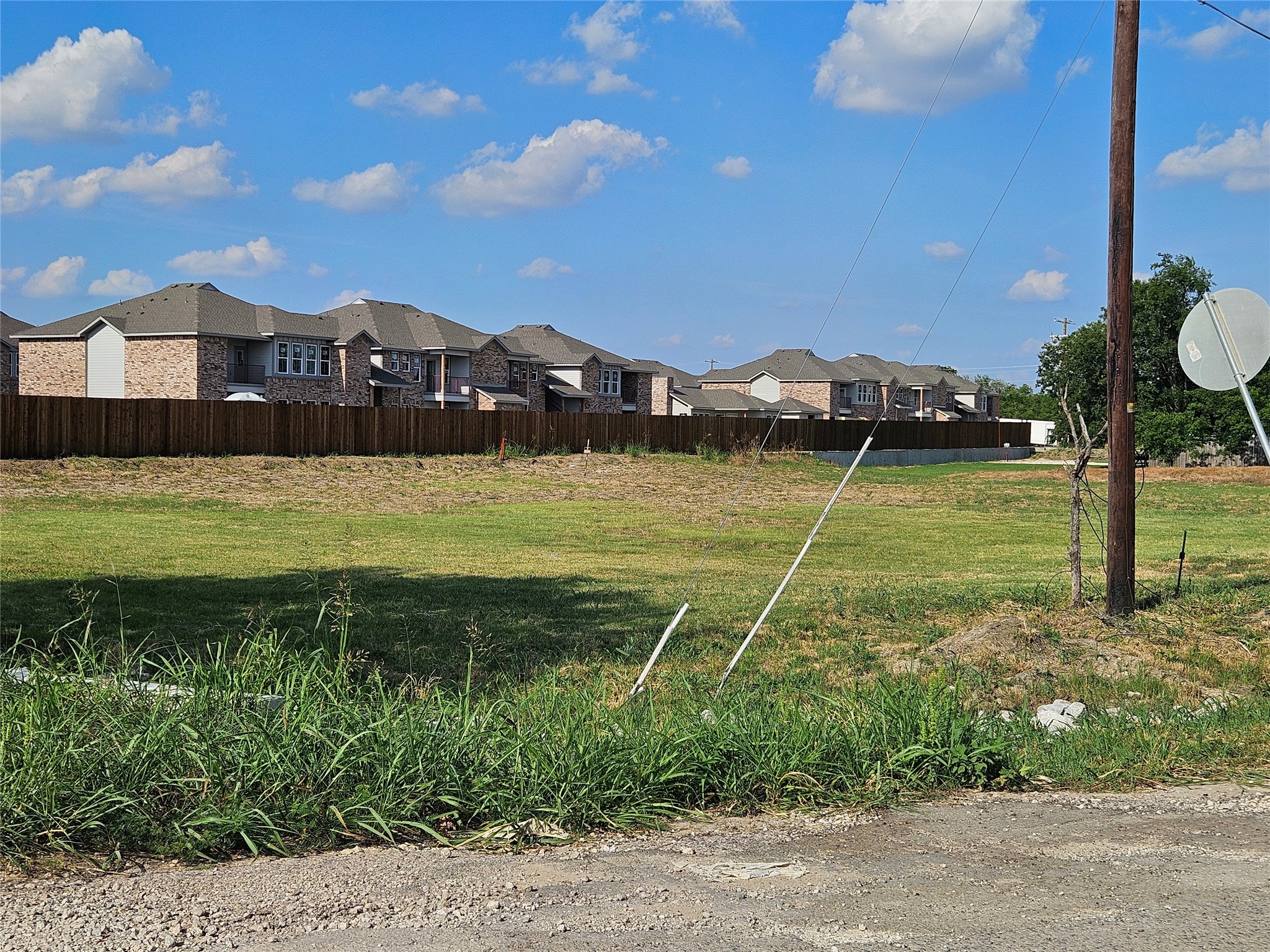 512 W Cedar Street Gunter TX 75058