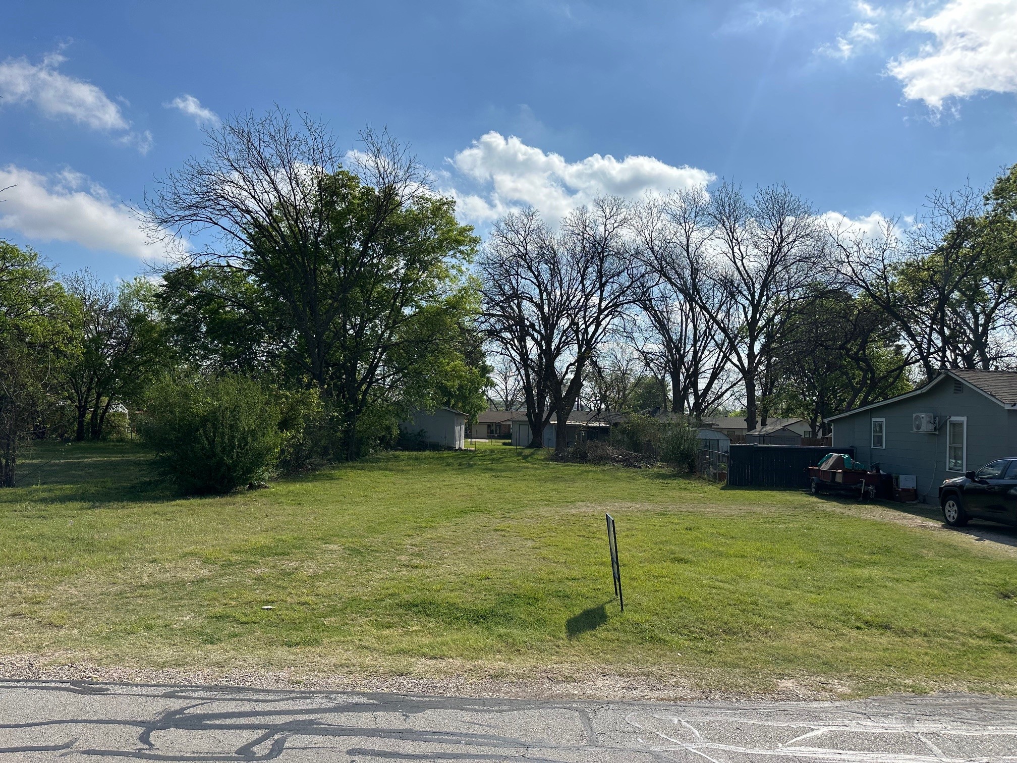 201 S Lawson Street Burleson TX 76028