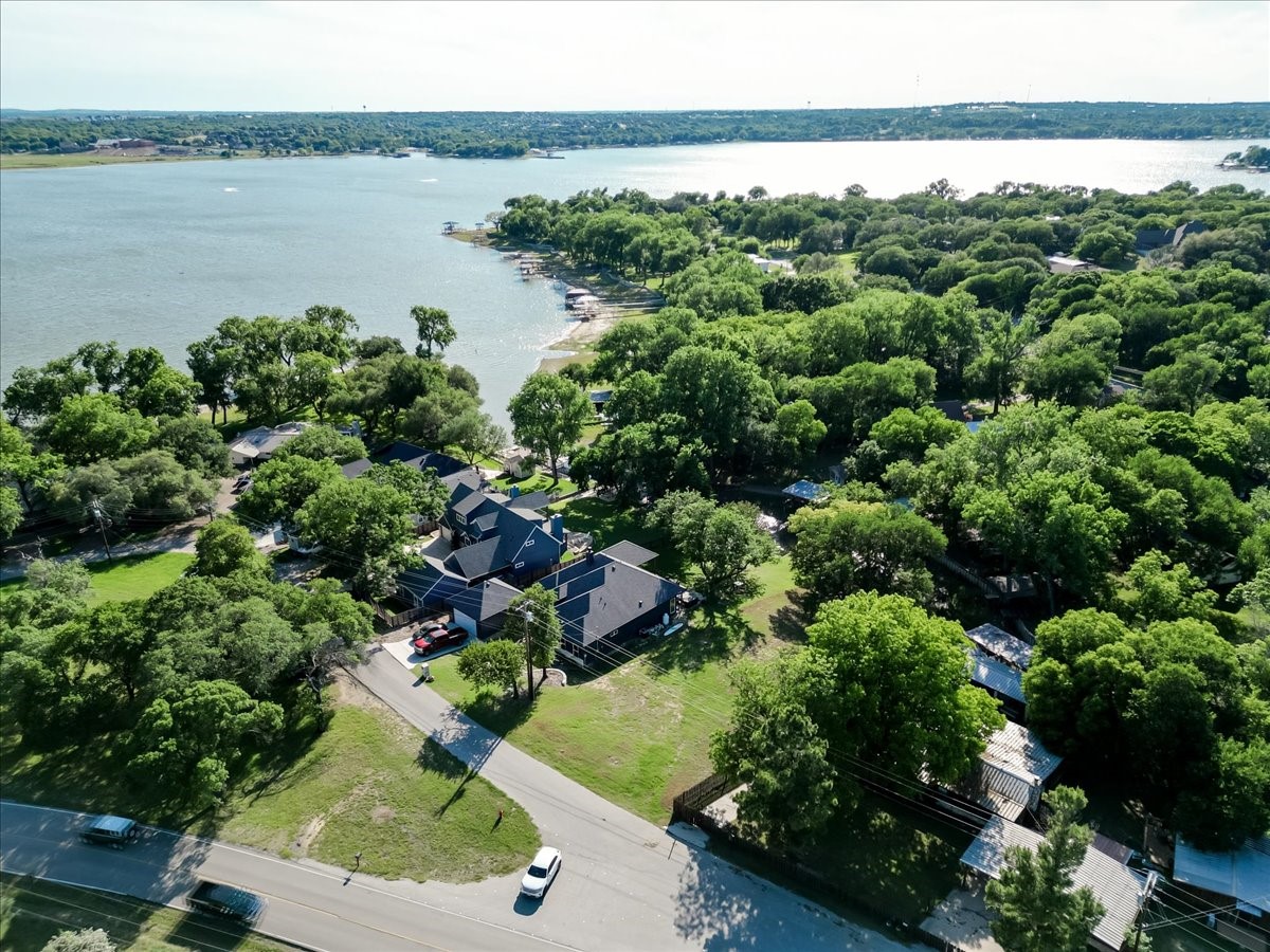 1115 E Lake Drive Weatherford TX 76087