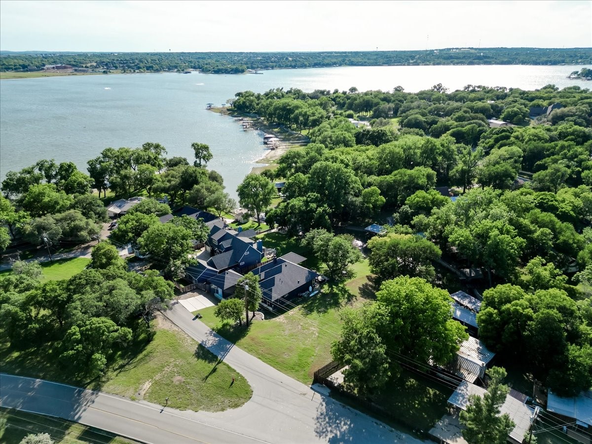 1115 E Lake Drive Weatherford TX 76087
