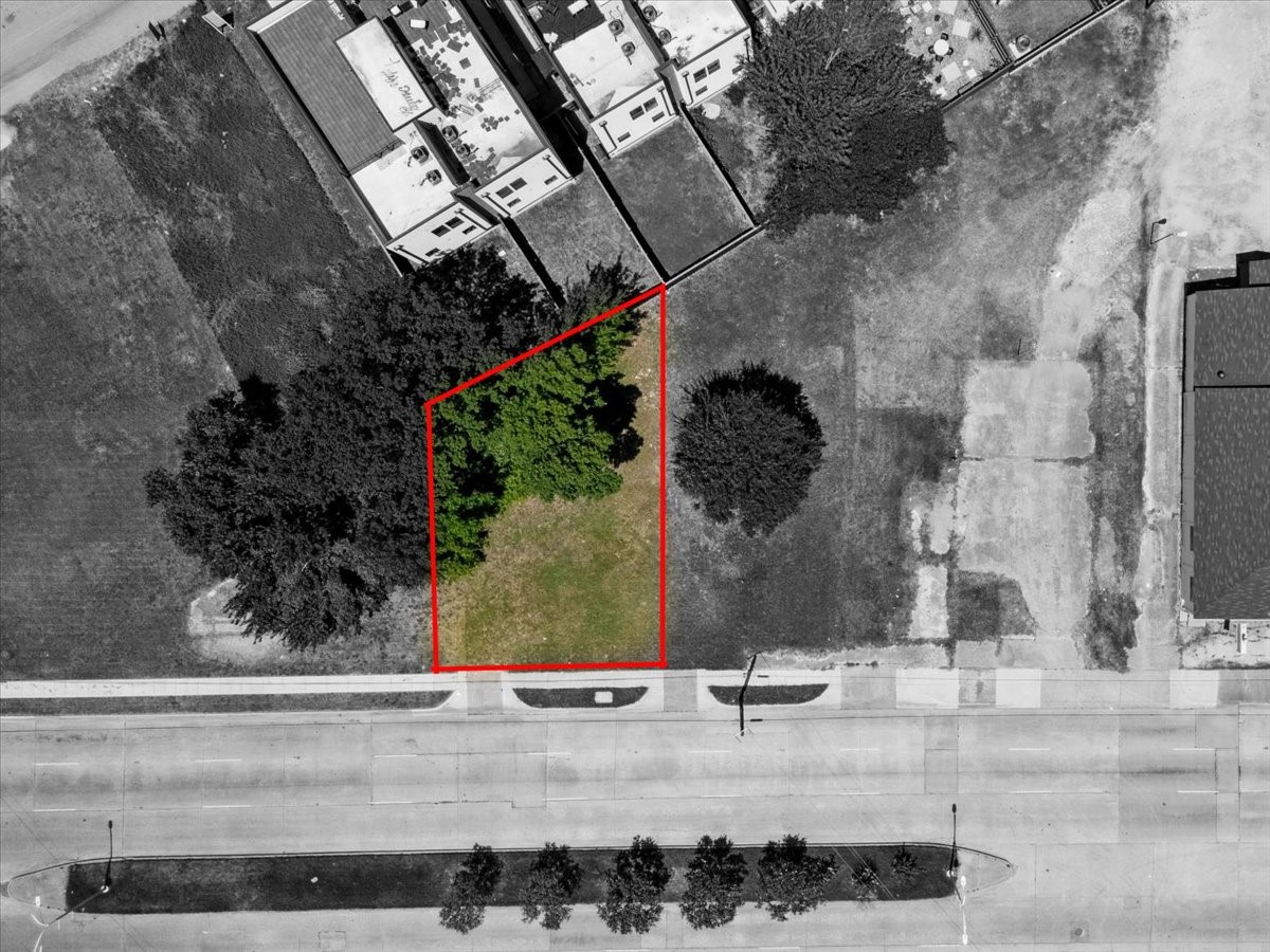 3131 Cedar Crest Boulevard Dallas TX 75203