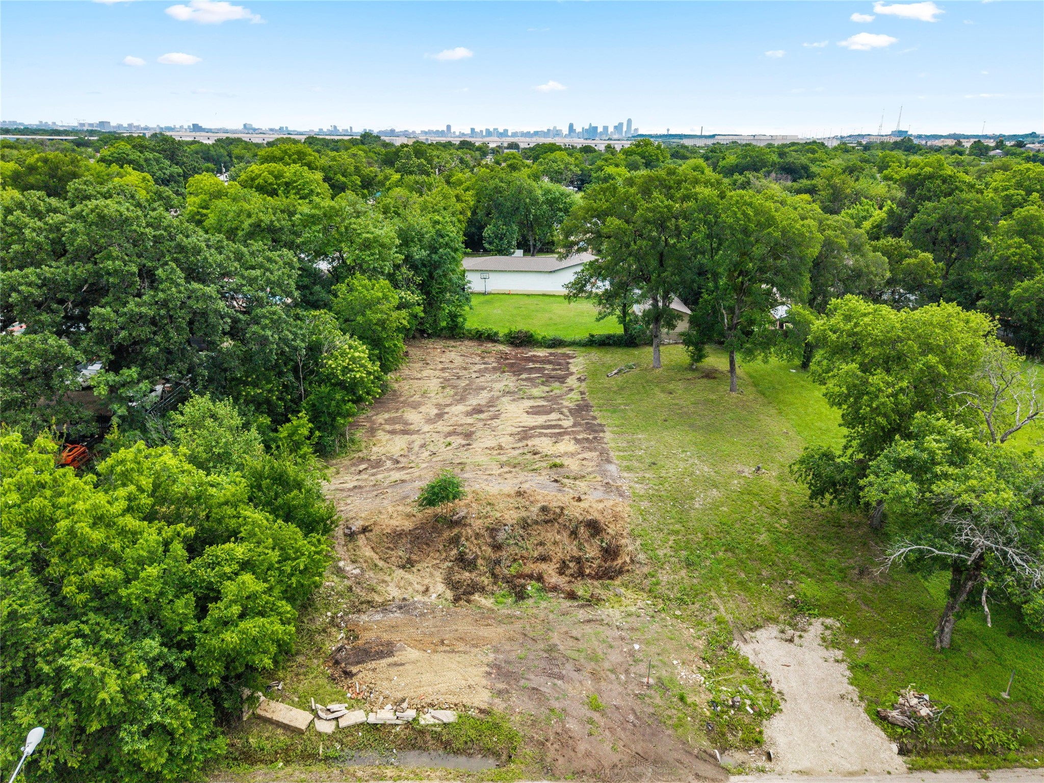 2434 Tallyho Lane Dallas TX 75212