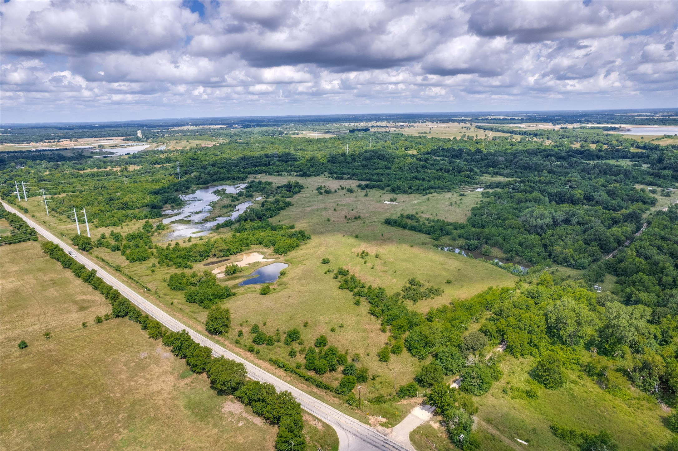 10092 W Fm 1753 Savoy TX 76479