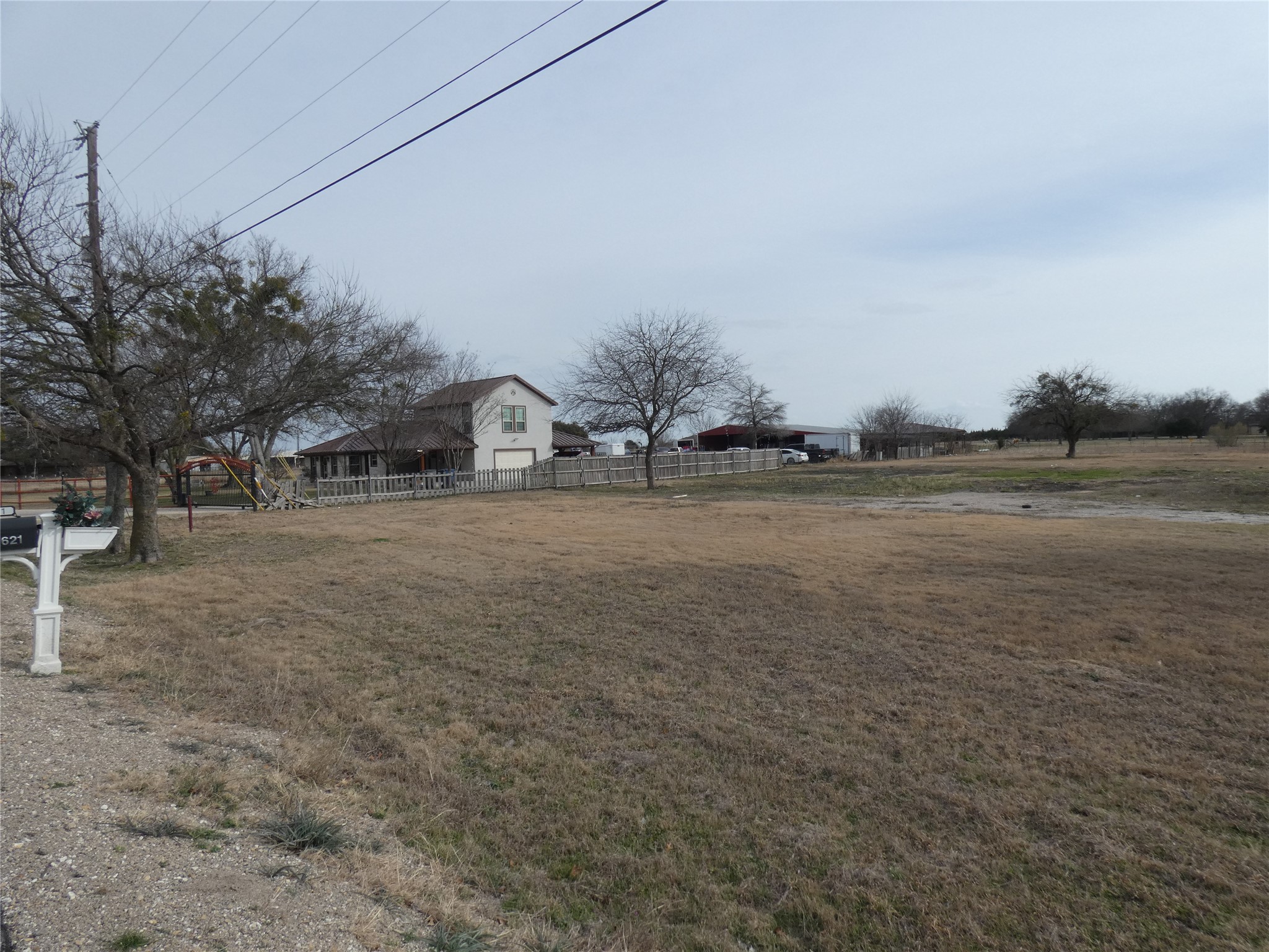632 E Reindeer Road Lancaster TX 75146