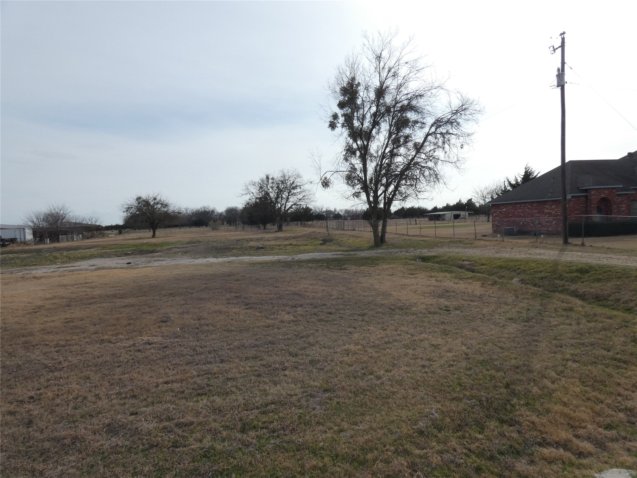 632 E Reindeer Road Lancaster TX 75146