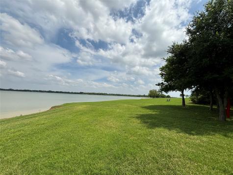 1116 Loneta Lane Little Elm TX 75068