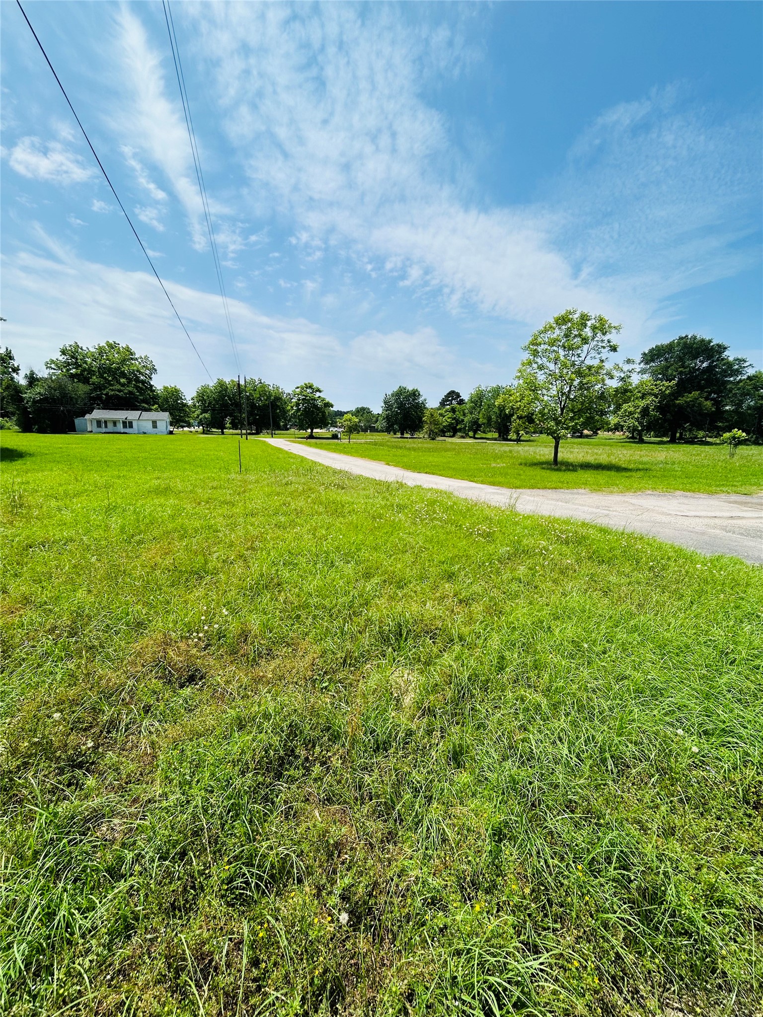 610 6th Street Chandler TX 75758