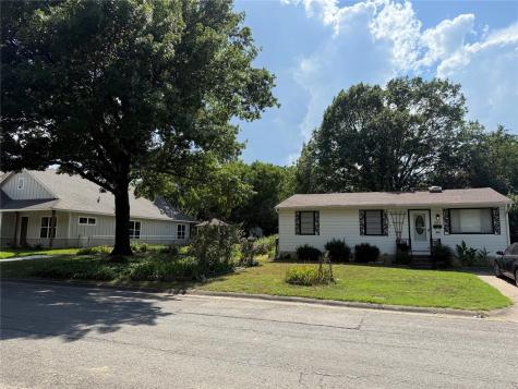 1615 Oak Street Mckinney TX 75069