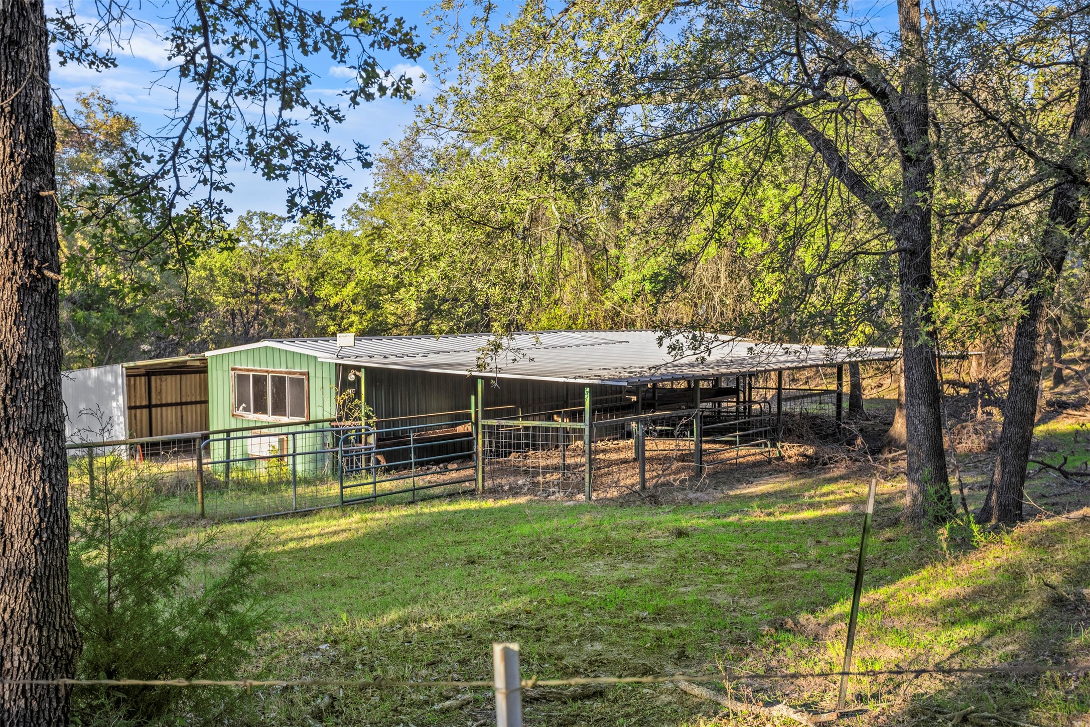 199 Cheyenne Trail Springtown TX 76082