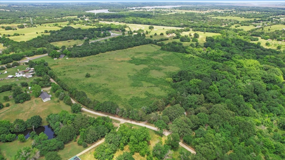 4400 N State Highway 121 Bonham TX 75418